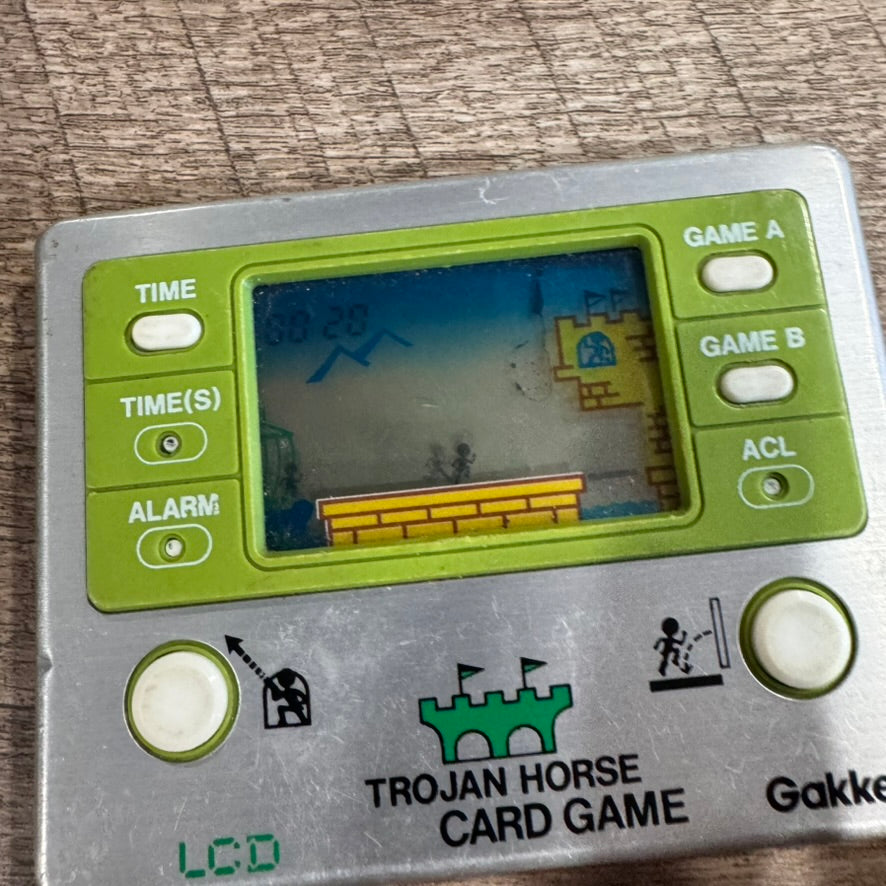 Trojan Horse LCD Card Game & Clock (Gakken, 1981) Tested & Working Great!