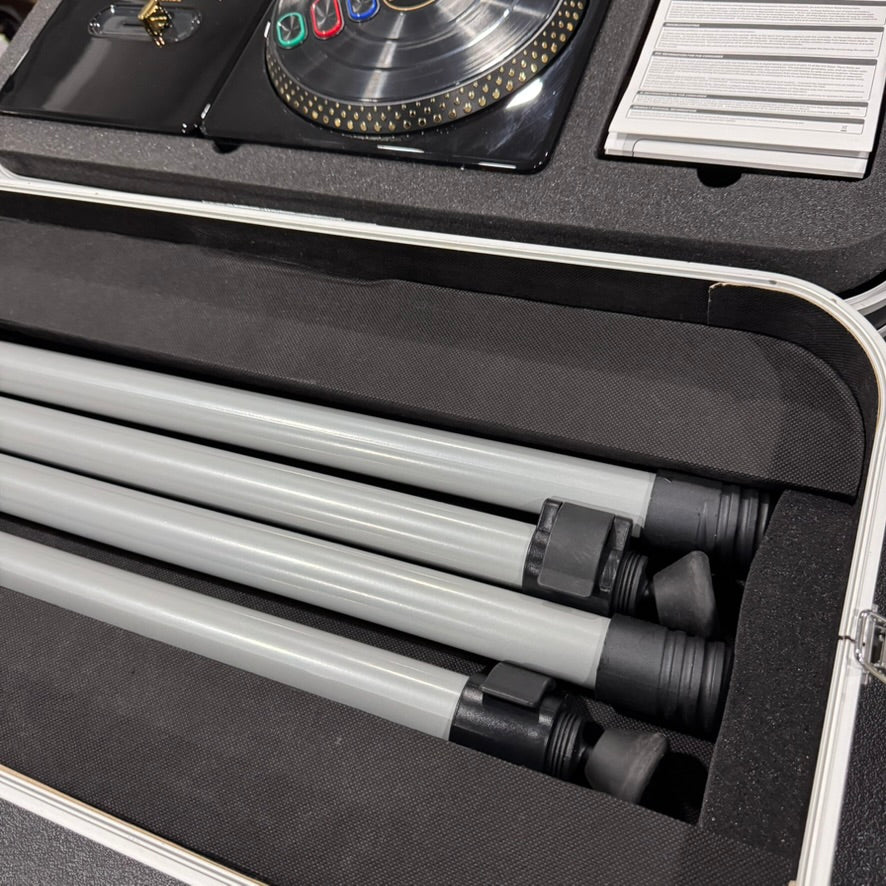 DJ Hero (Nintendo Wii)