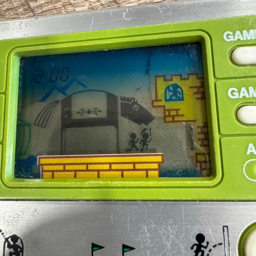 Trojan Horse LCD Card Game & Clock (Gakken, 1981) Tested & Working Great!
