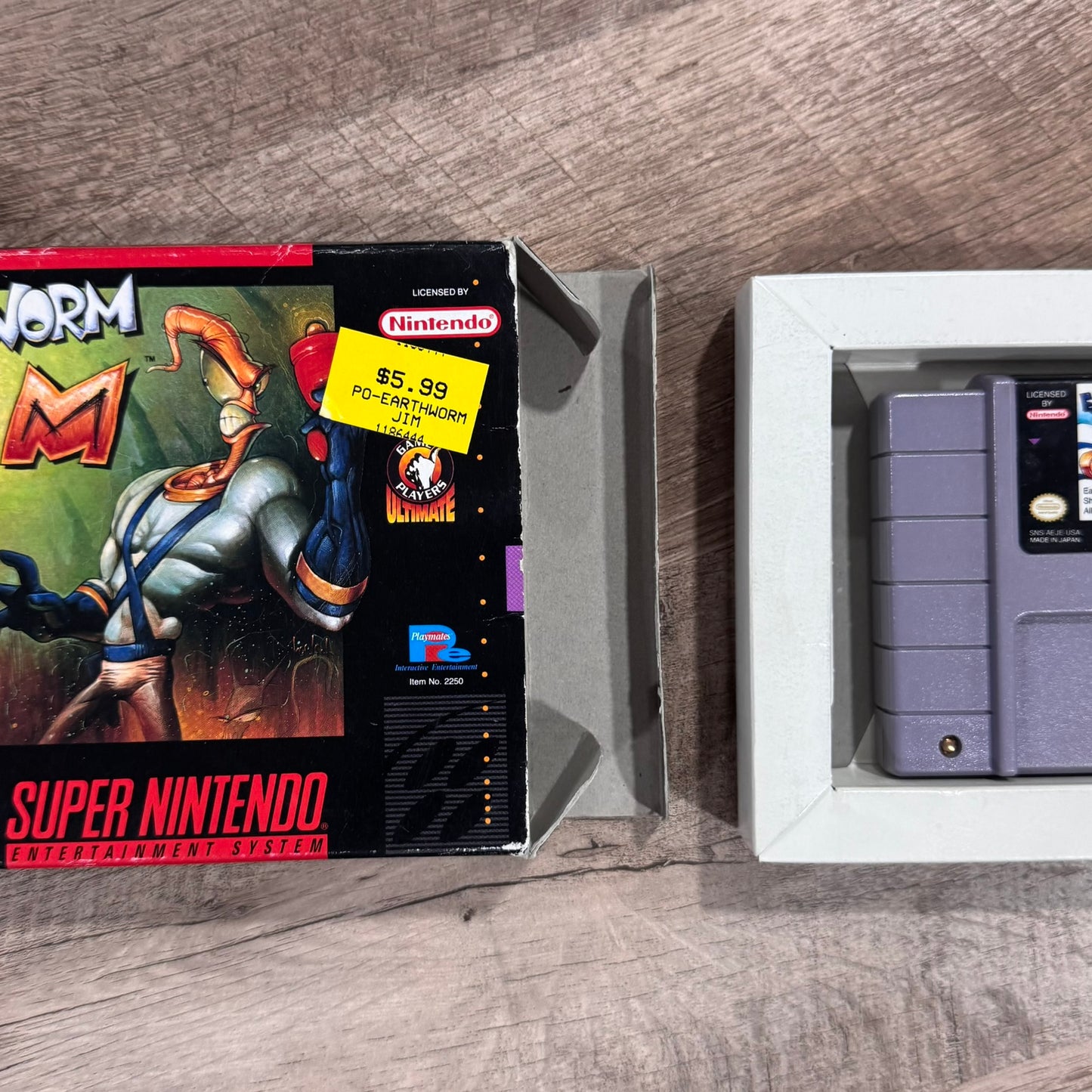 Earthworm Jim (Super Nintendo, SNES)