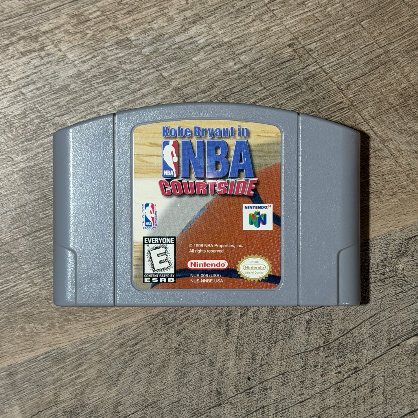Kobe Bryant in NBA Courtside (Nintendo 64, N64)