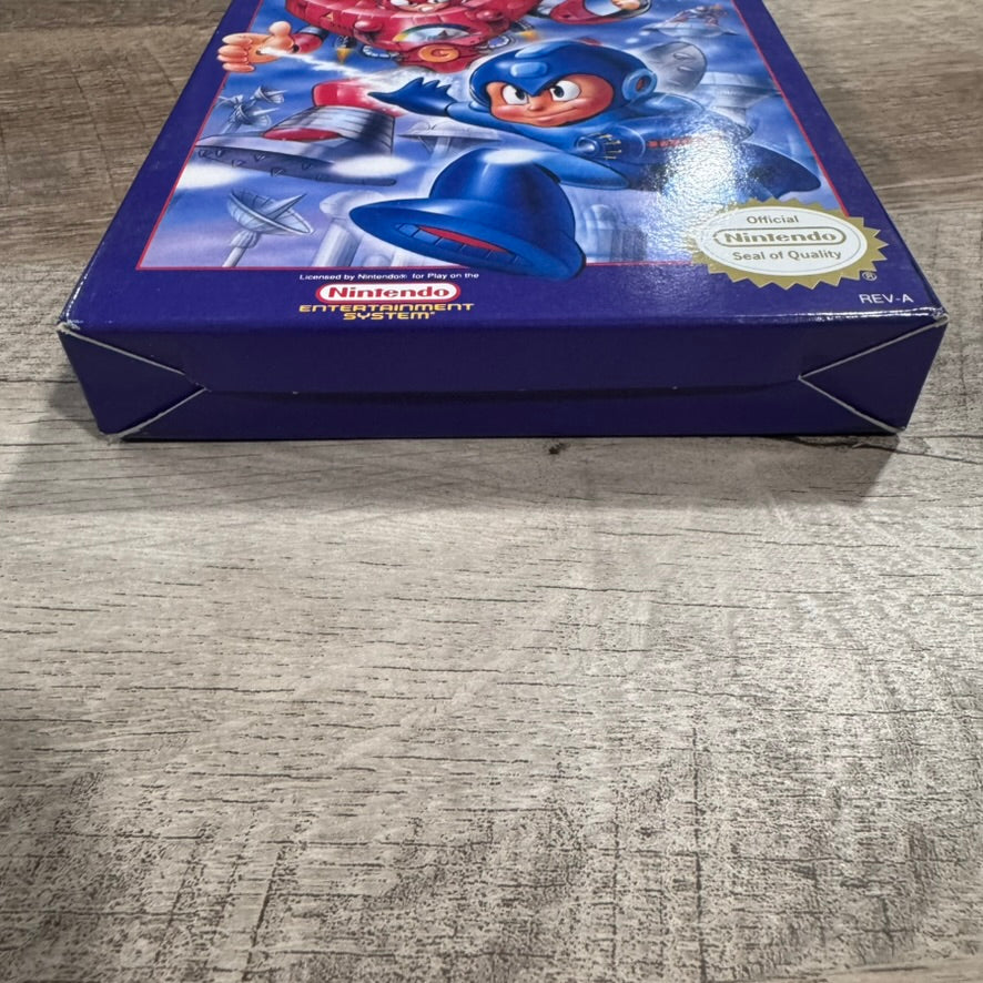 Mega Man 5 (Nintendo NES, 1992) Amazing Box, Manual & Foam ONLY! NO GAME!