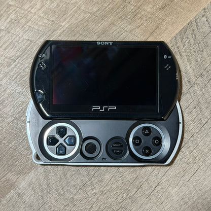PSP Go System (Playstation Portable)