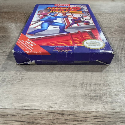 Mega Man 2 (Nintendo Entertainment System, NES 1989)Complete W/ Box & Mint Cart!