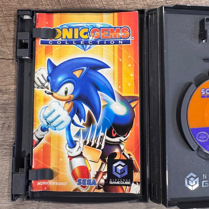 Sonic Gems Collection (Nintendo GameCube, 2005) Clean Disc & Manual!