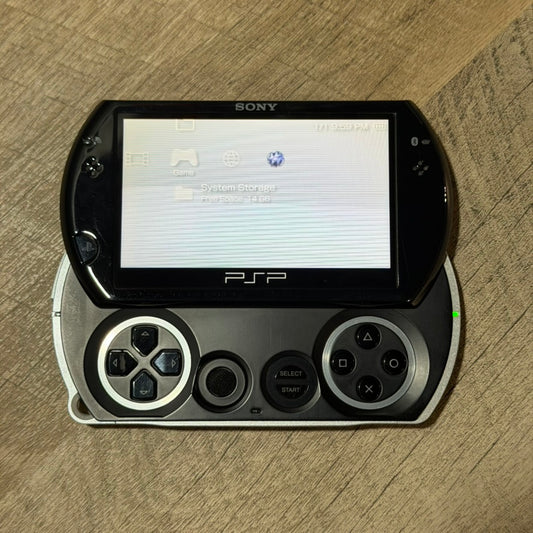 PSP Go System (Playstation Portable)