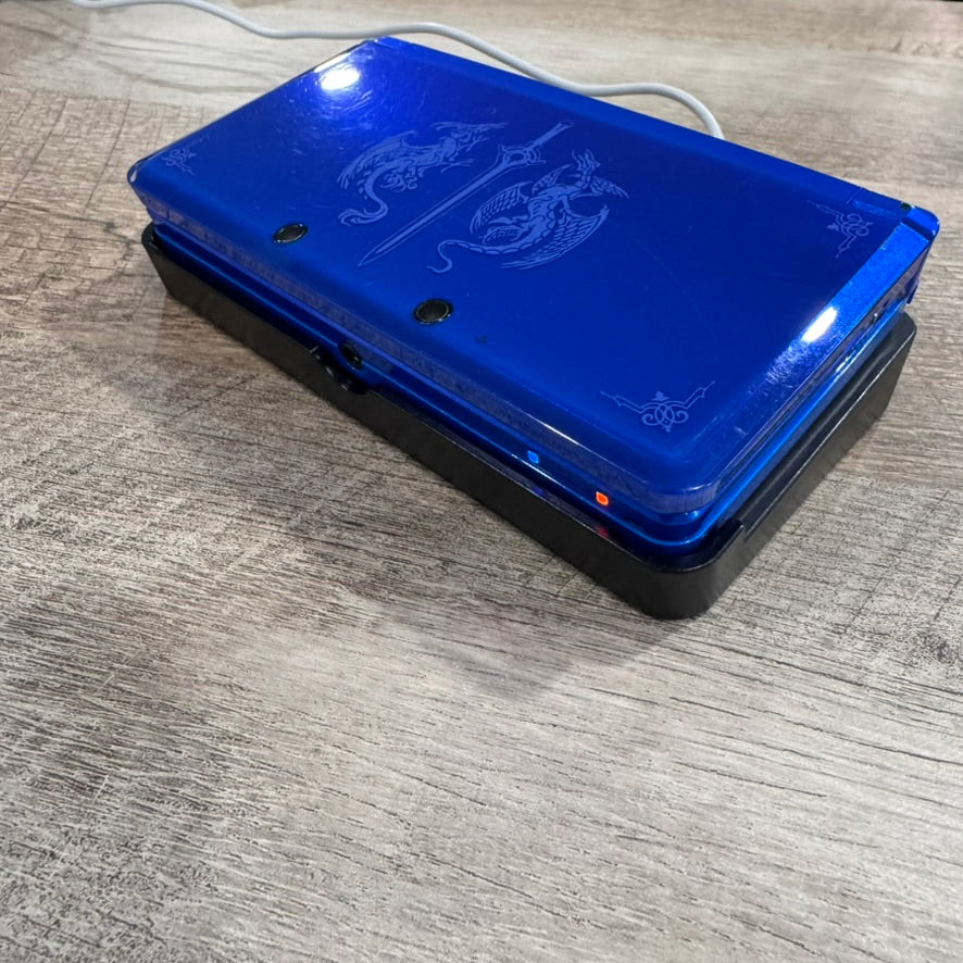 3DS Fire Emblem: Awakening Limited Edition System! Incredibly Clean W/ OEM Dock!