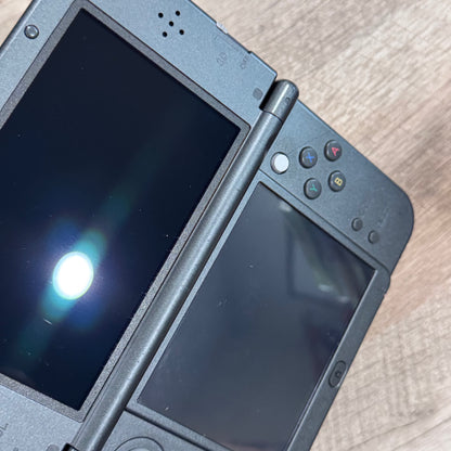 "New" Nintendo 3DS XL Hyrule Edition