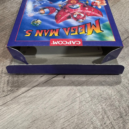 Mega Man 5 (Nintendo NES, 1992) Amazing Box, Manual & Foam ONLY! NO GAME!