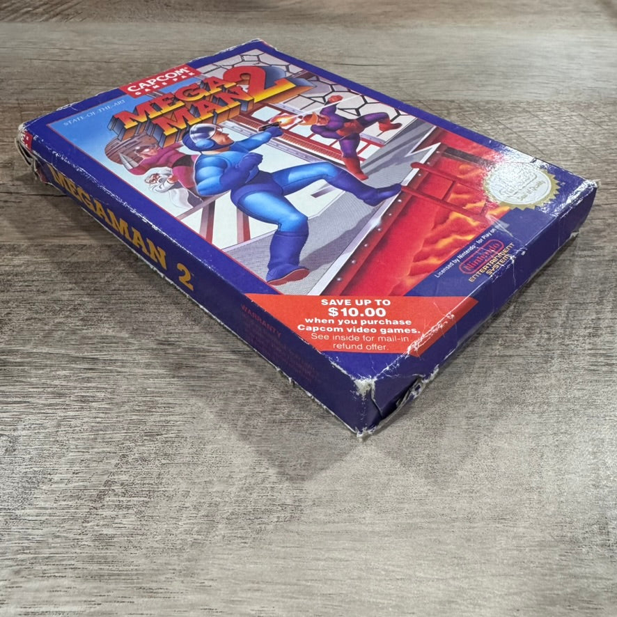 Mega Man 2 (Nintendo Entertainment System, NES 1989)Complete W/ Box & Mint Cart!