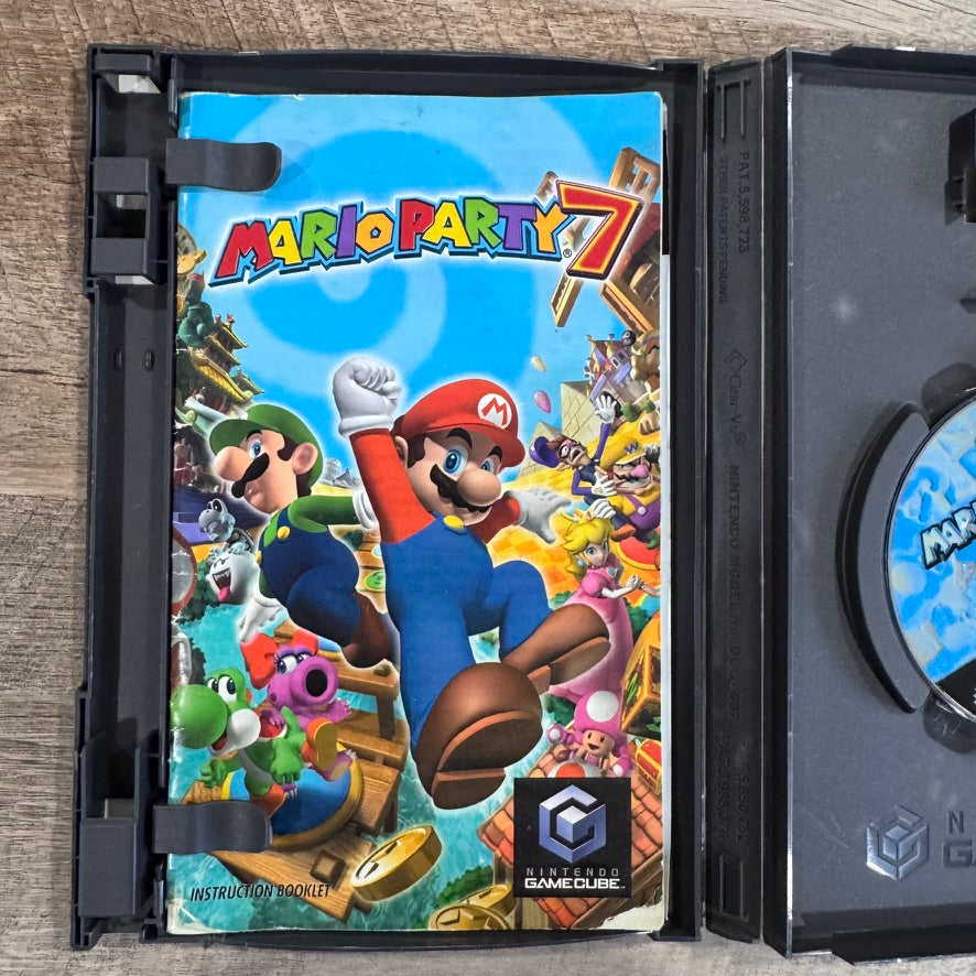 Mario Party 7 (Nintendo GameCube, 2005) Complete In Box W/ Manual & Nice Disc!
