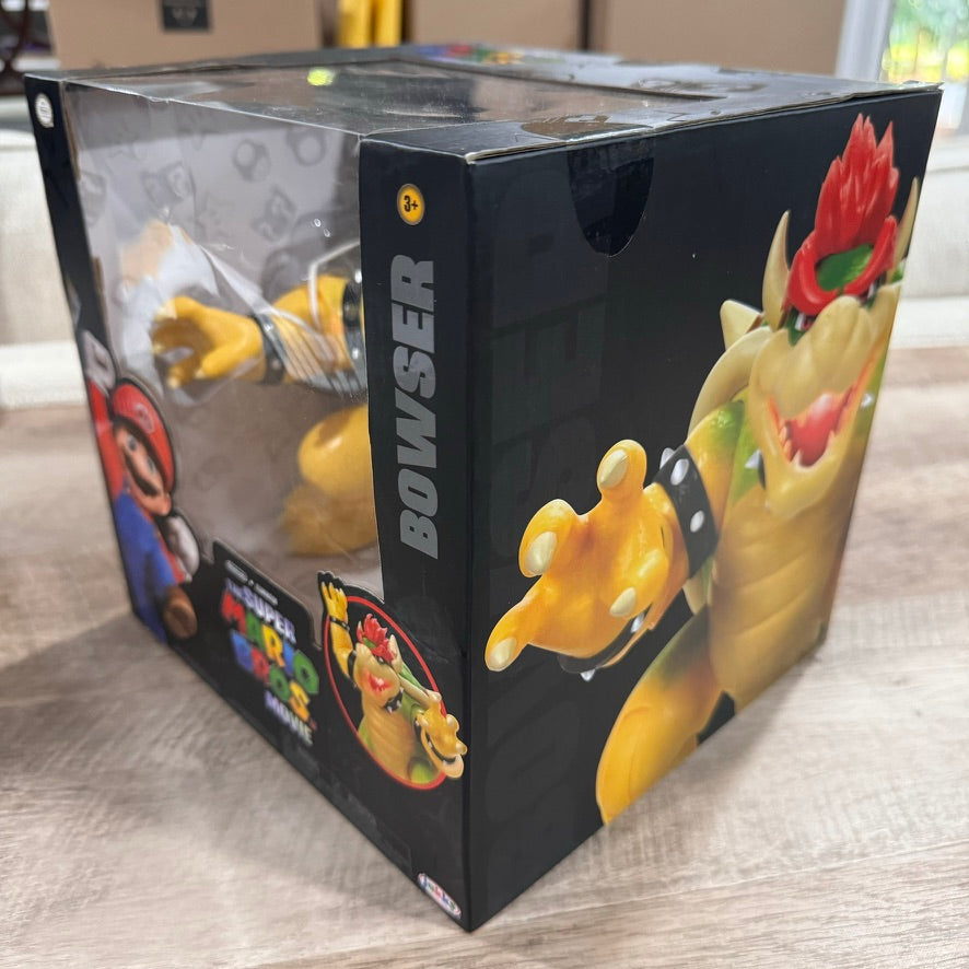 JAKKS Pacific Nintendo The Super Mario 7" Bowser Figure with Breathing Effect